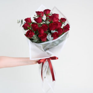 20’li Kırmızı Gül Aranjmanı